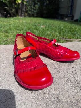 John Fluevog Sandz Red Quilted Mary Jane - Women's size 6
